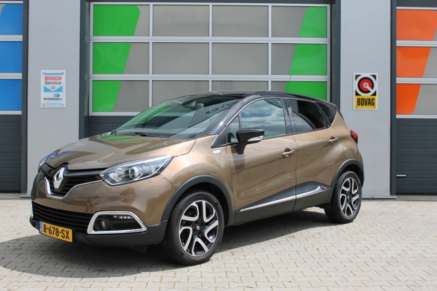 Renault Captur - 1.2 TCE BARISTA ELYSEE / Trekhaak / Bluetooth / Lederen bekleding - AutoWereld.nl