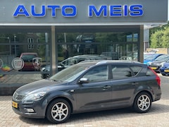 Kia Cee'd - Ceed 1.4 CVVT Seven Navi Deze auto heeft tikkend geluid Alleen VOOR Export