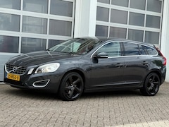 Volvo V60 - 2.0 Turbo 203PK Momentum Navi Pdc Trekhaak NW APK