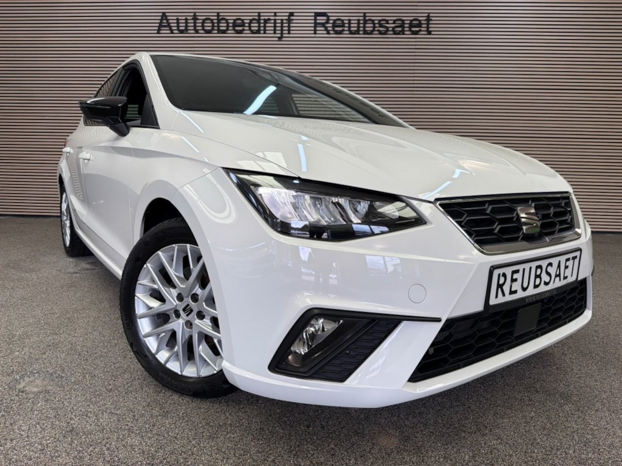 SEAT Ibiza - 1.0 EcoTSI FR Clima Carplay Cruise Stoelverw, Led Incl 12Mnd Garantie - AutoWereld.nl
