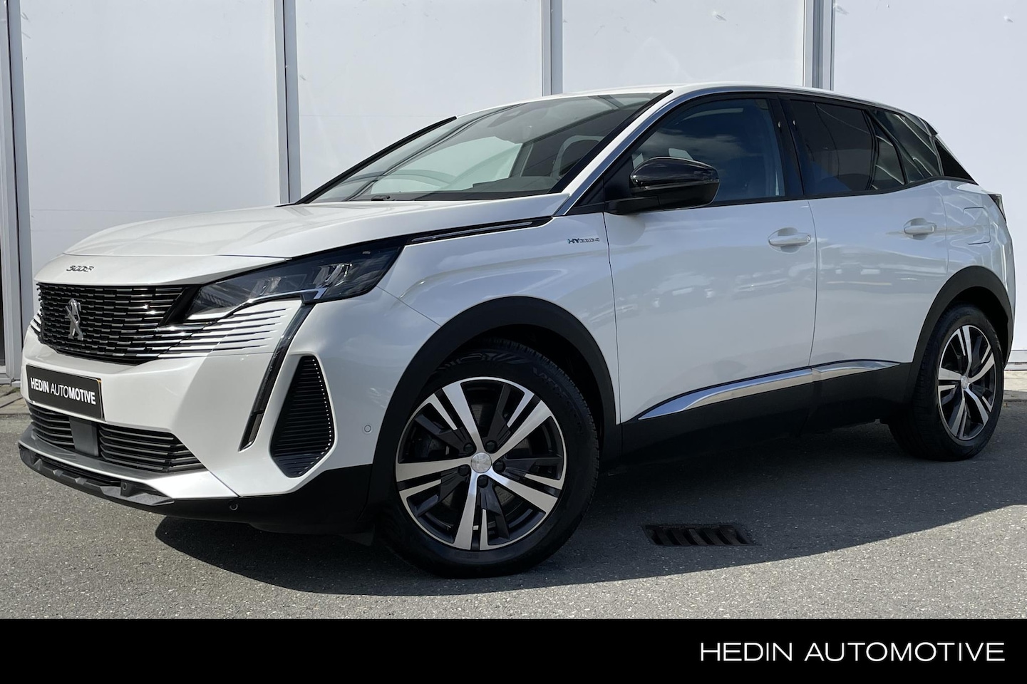 Peugeot 3008 - 1.6 HYbrid 300pk Allure Pack Business | Trekhaak | Allseasonbanden | Navigatie | Stoelverw - AutoWereld.nl