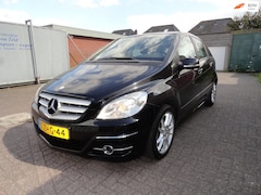 Mercedes-Benz B-klasse - 180 AUT Business Class LEER NAVI PANORAMA