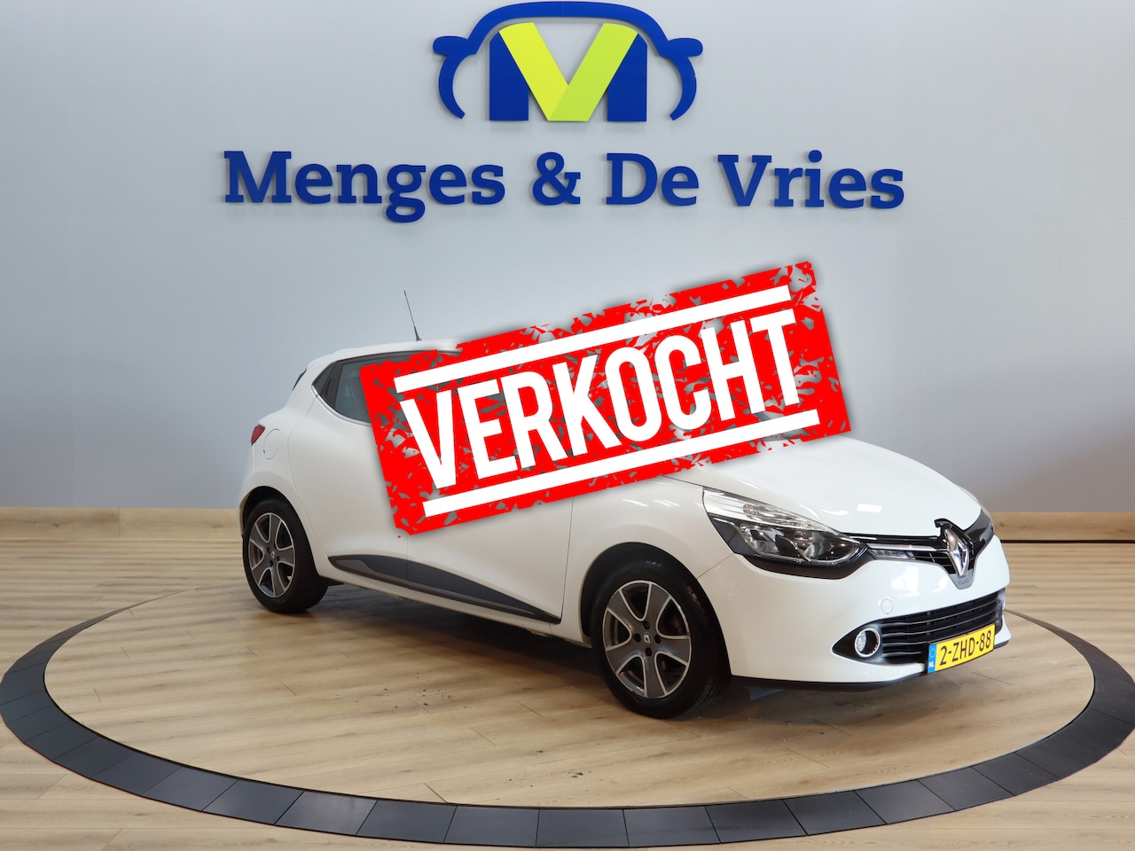 Renault Clio - 0.9 TCe ECO Night&Day Airco | Cruise Control | Isofix | Navigatie | NAP - AutoWereld.nl