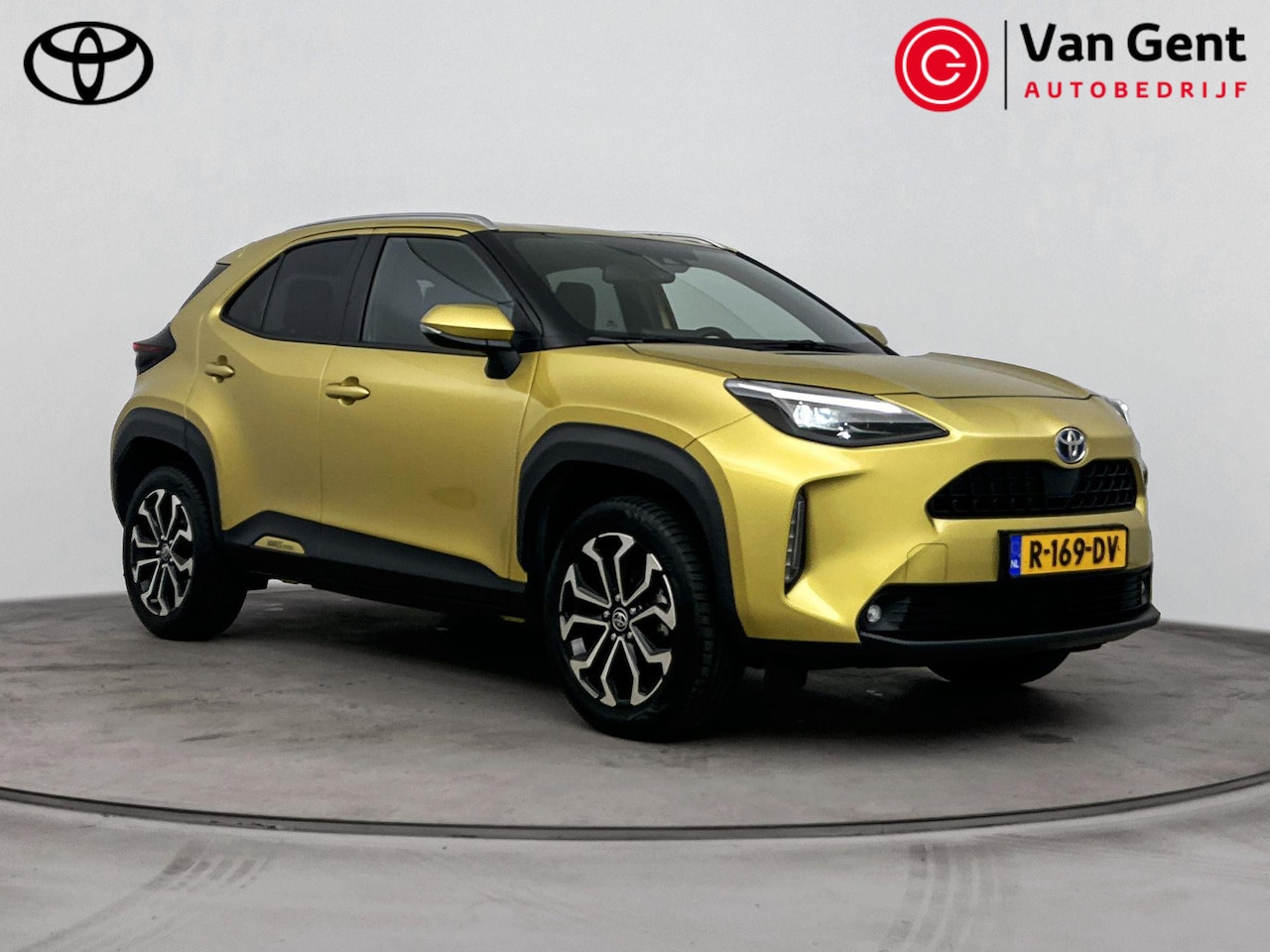 Toyota Yaris Cross - 1.5 Hybrid Dynamic | Apple Carplay / Android Auto | Adaptive Cruise | Full LED | Keyless | - AutoWereld.nl
