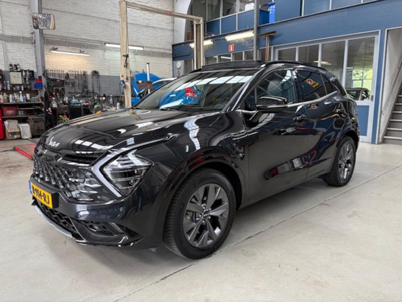 Kia Sportage - 1.6 T-GDi 230pk Hybrid AT6 GT-Line | Schuif- kanteldak | Apple carplay/ Android auto | Nav - AutoWereld.nl