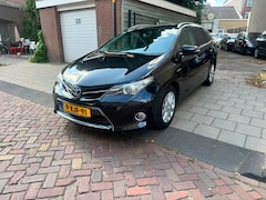 Toyota Auris Touring Sports - 1.8 Hybrid Lease