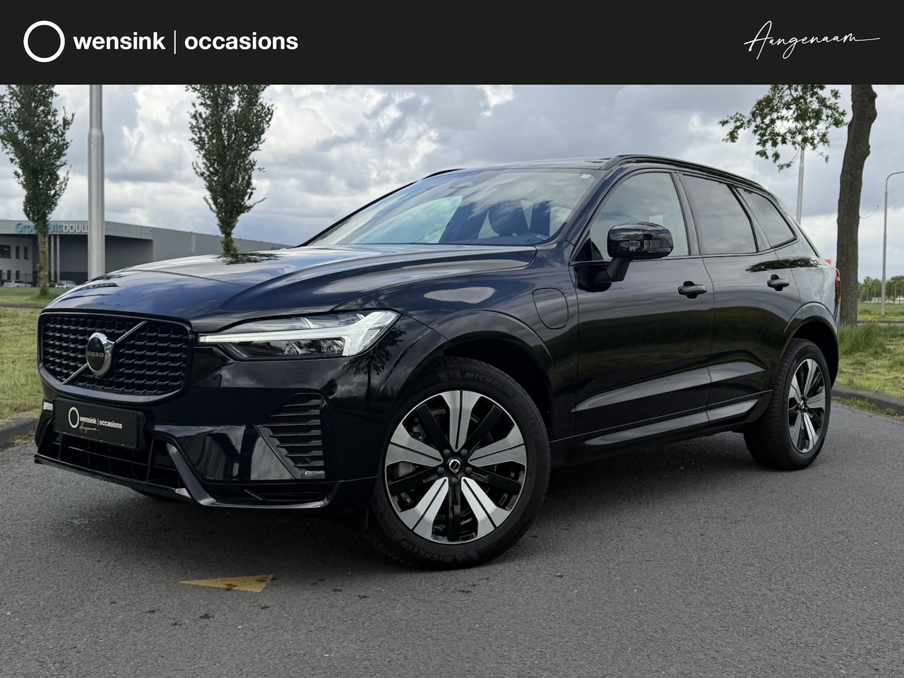 Volvo XC60 - 2.0 T6 Plug-in hybrid AWD Plus Dark | SOH 100% | Trekhaak | Panoramadak | Cruise Control A - AutoWereld.nl