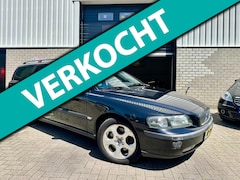 Volvo V70 - 2.4 Comfort Line | Automaat | Airco | Cruise | Trekhaak