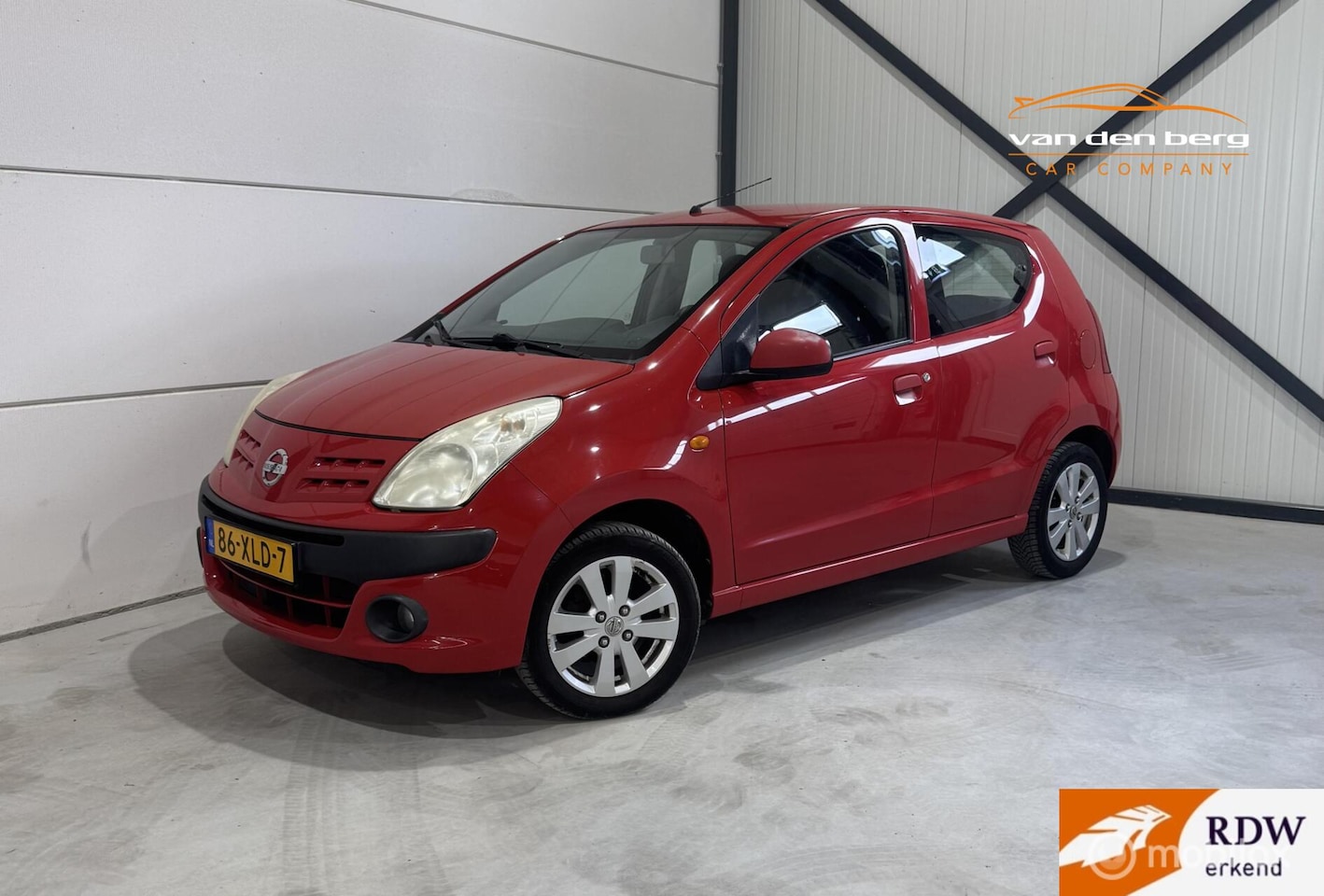Nissan Pixo - 1.0 Look Airco LM Velgen All Season banden - AutoWereld.nl