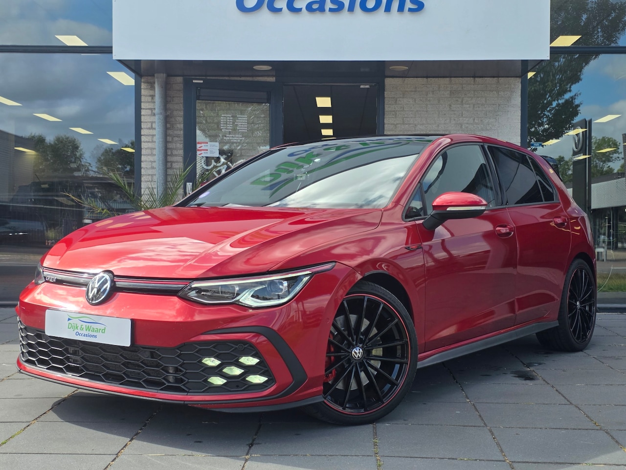 Volkswagen Golf - 2.0 TSI GTI – 245 PK – Automaat – Pano – Camera – CarPlay - AutoWereld.nl