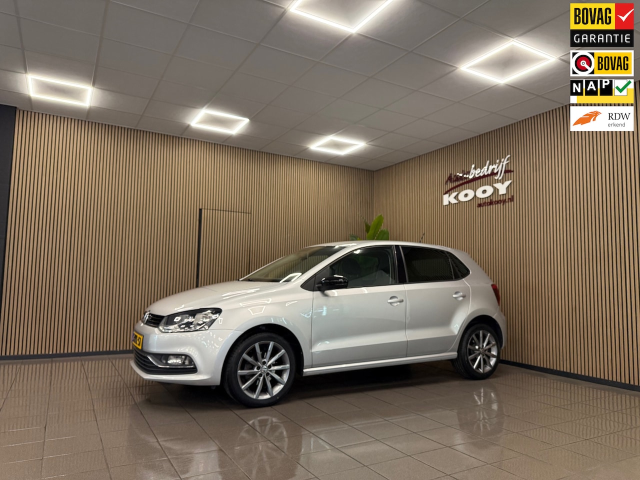 Volkswagen Polo - 1.2 TSI First Edition * Airco / Cruise control / LM Velgen / NL Auto * - AutoWereld.nl
