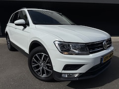 Volkswagen Tiguan - 1.4 TSI ACT Connected series - Luxe uitvoering - Leer - Pano