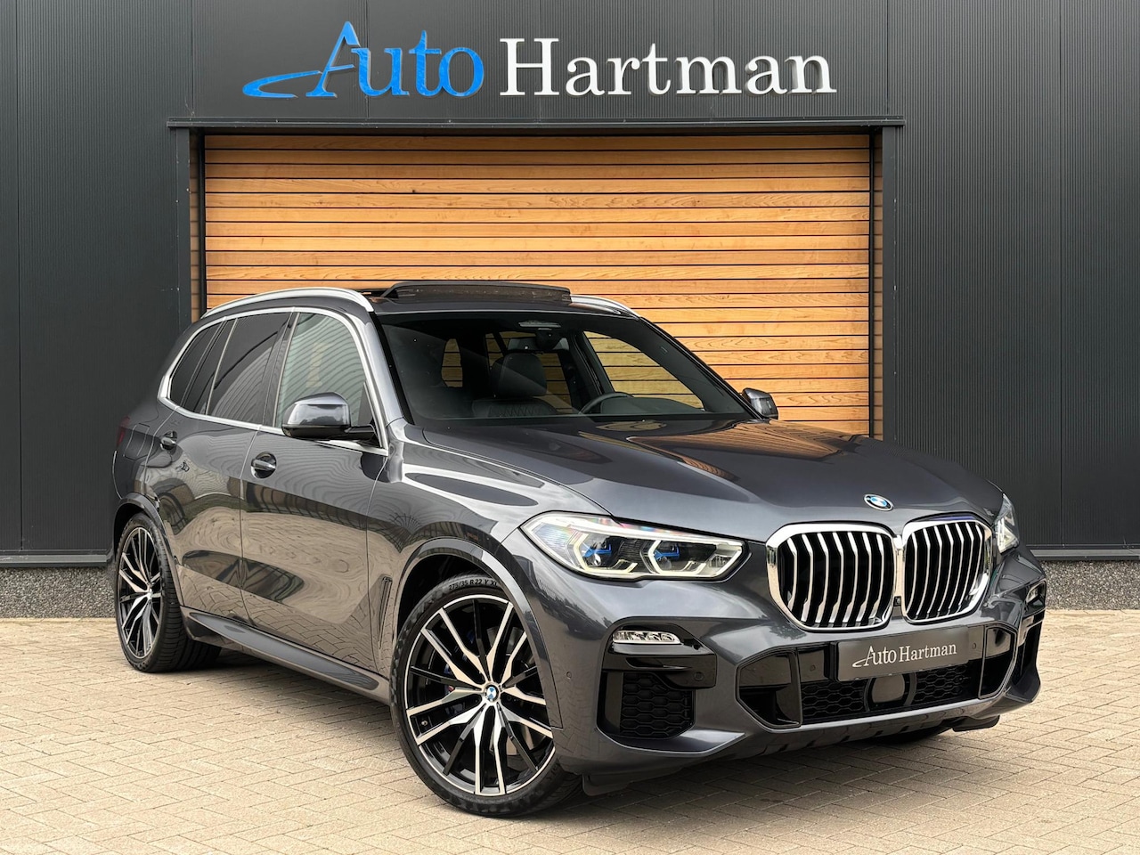 BMW X5 - xDrive45e PANO|4W-BESTURING|STOELVENTILATIE|H&K - AutoWereld.nl