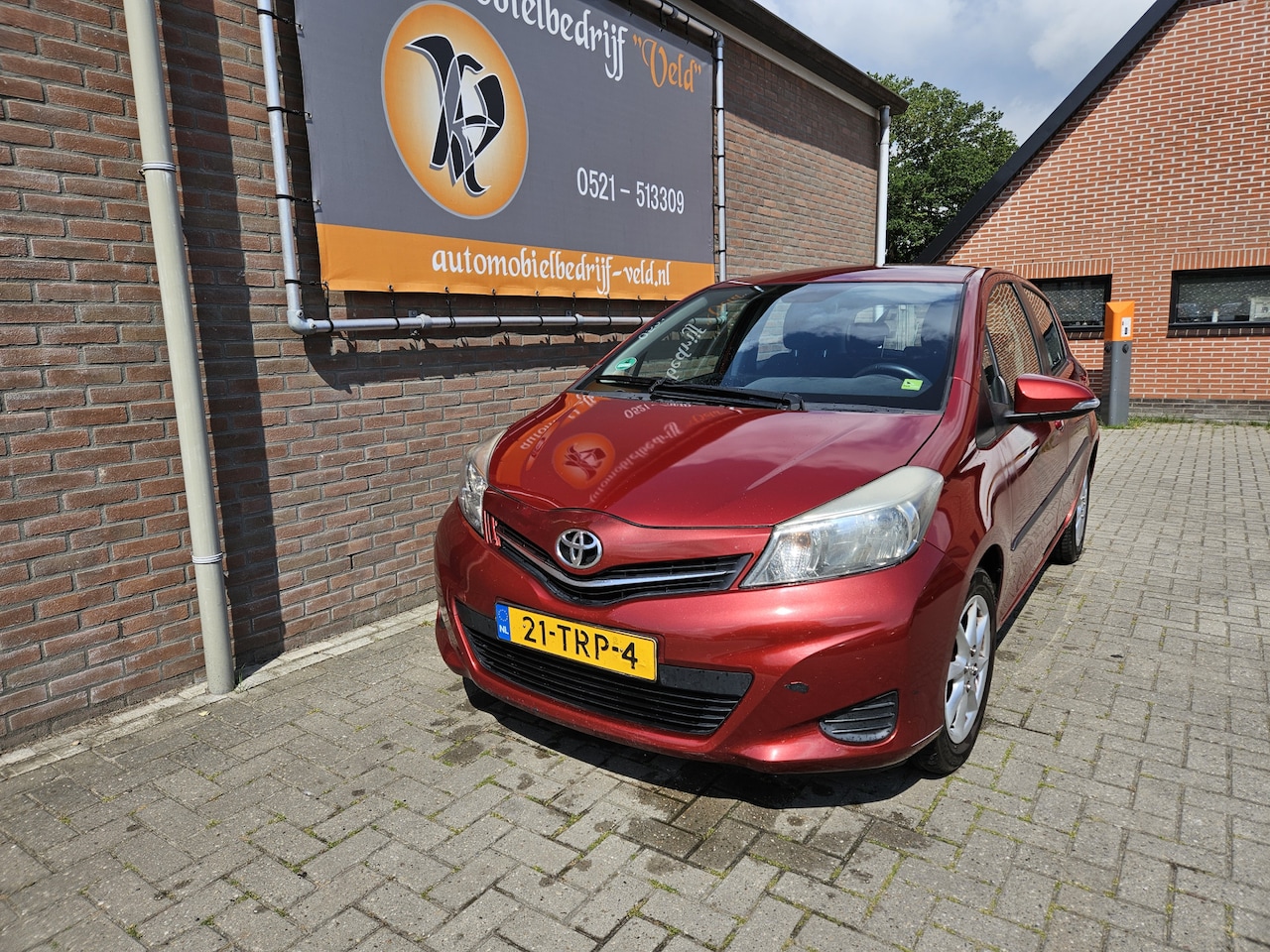 Toyota Yaris - 1.3 VVT-i Aspiration 1.3 VVT-i Aspiration - AutoWereld.nl