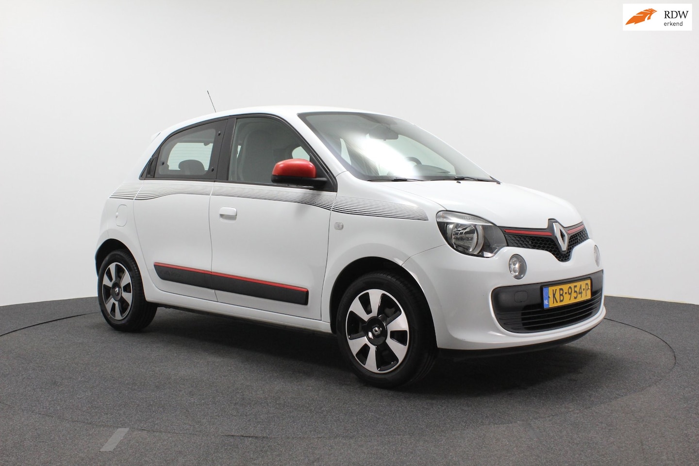 Renault Twingo - 1.0 SCe Collection | Airco | Cruise control | Nieuwe APK | Stuurbediening - AutoWereld.nl