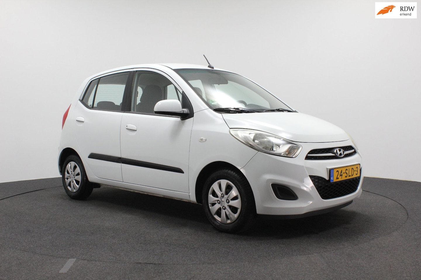 Hyundai i10 - 1.2 i-Drive Cool | Airco | Elektrische ramen | APK 04-2027 - AutoWereld.nl