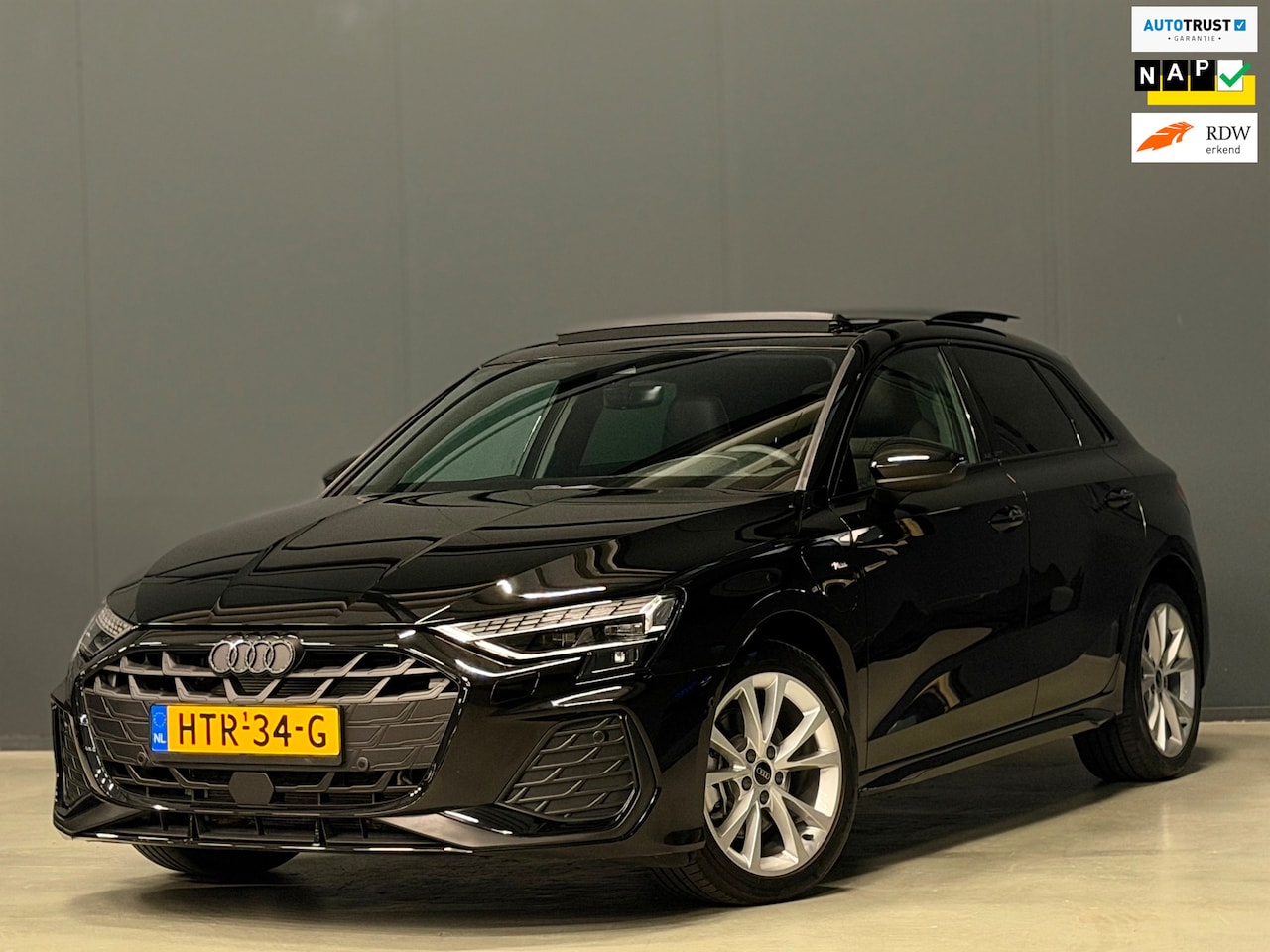 Audi A3 Sportback - 40 TFSI e S edition S-LINE PANO/CARPLAY/SFEERVERLICHT/LED - AutoWereld.nl