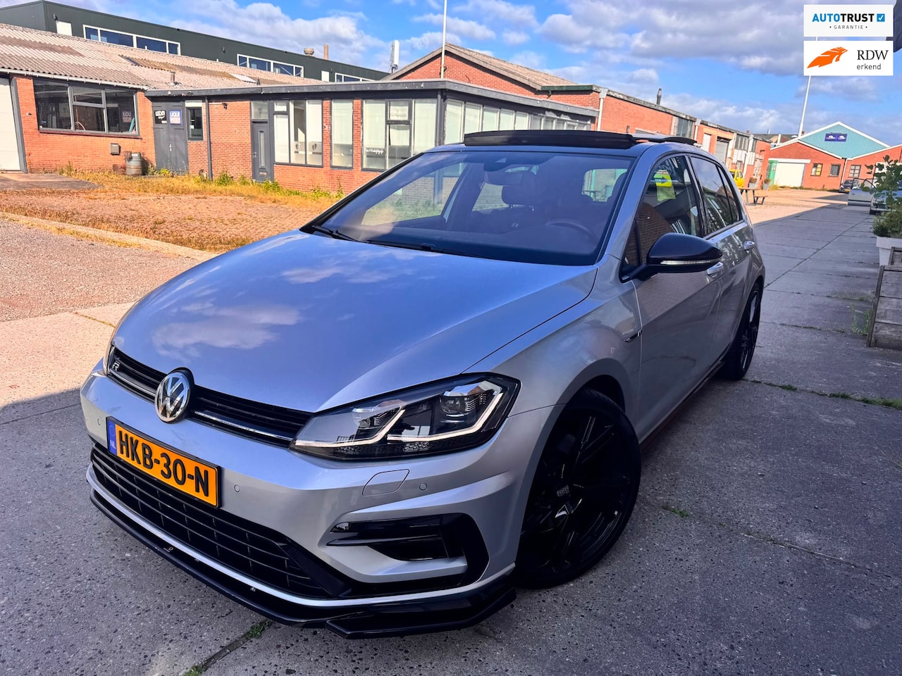 Volkswagen Golf - 2.0 TSI 4Motion R PANO DSG CAMERA LEDER KEYLESS START/STOP - AutoWereld.nl