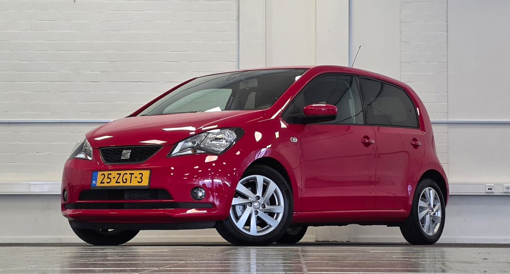 SEAT Mii - 1.0i Style Sport 2e Eigenaar Airco 5d Garantie - AutoWereld.nl
