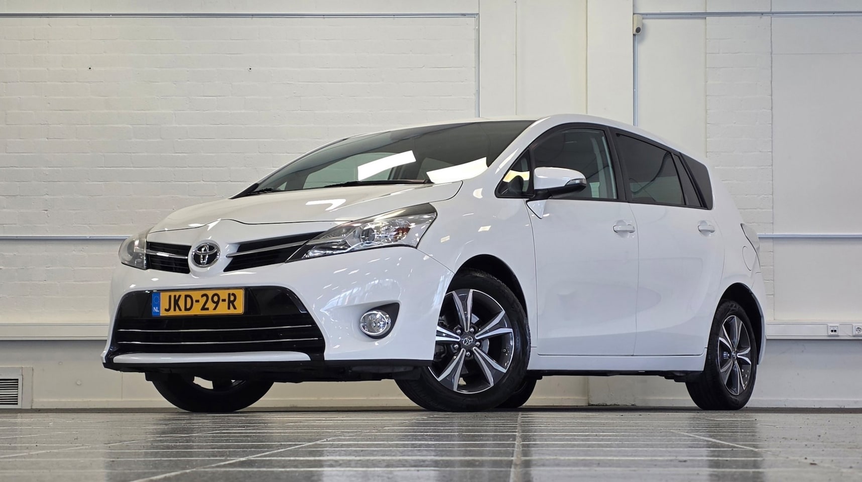 Toyota Verso - 1.8 VVT-i Aspiration 7p. Camera Navigatie Clima Garantie Mooi! - AutoWereld.nl