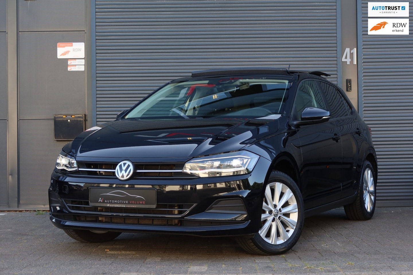 Volkswagen Polo - 1.0 TSI Highline PANO|LED|Carplay|Clima|16"|Stoelverw - AutoWereld.nl