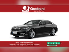 BMW 5-serie - 530e Panoramadak - Harman Kardon - Driving Assistant Plus - Parking Assistant Plus - Stuur