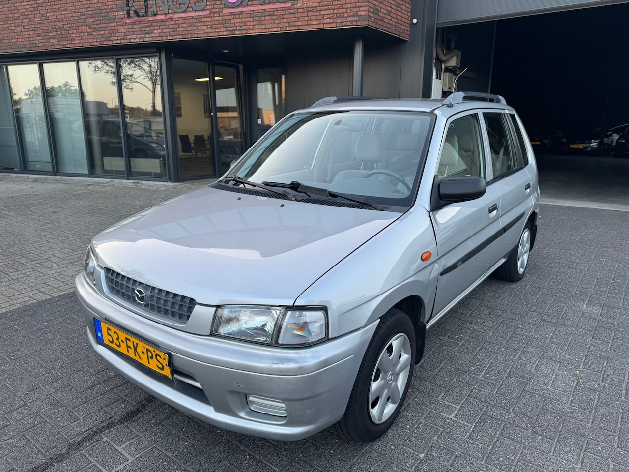 Mazda Demio - 1.3 LX CRUISE SUPER NETJES ORIG NL NAP APK 2027 - AutoWereld.nl