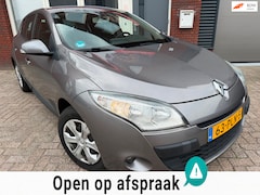 Renault Mégane - 1.6 Expression / Navi / Airco / Cruise / 5DRS / NAP