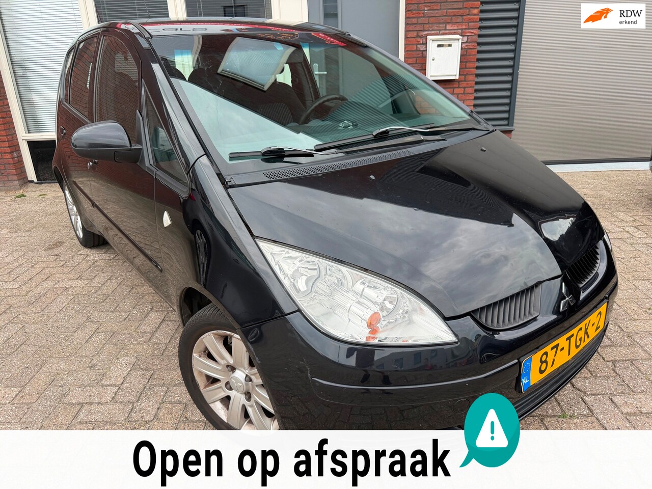 Mitsubishi Colt - 1.3 Invite+ / Clima / PDC / LM / 5DRS / AUT - AutoWereld.nl