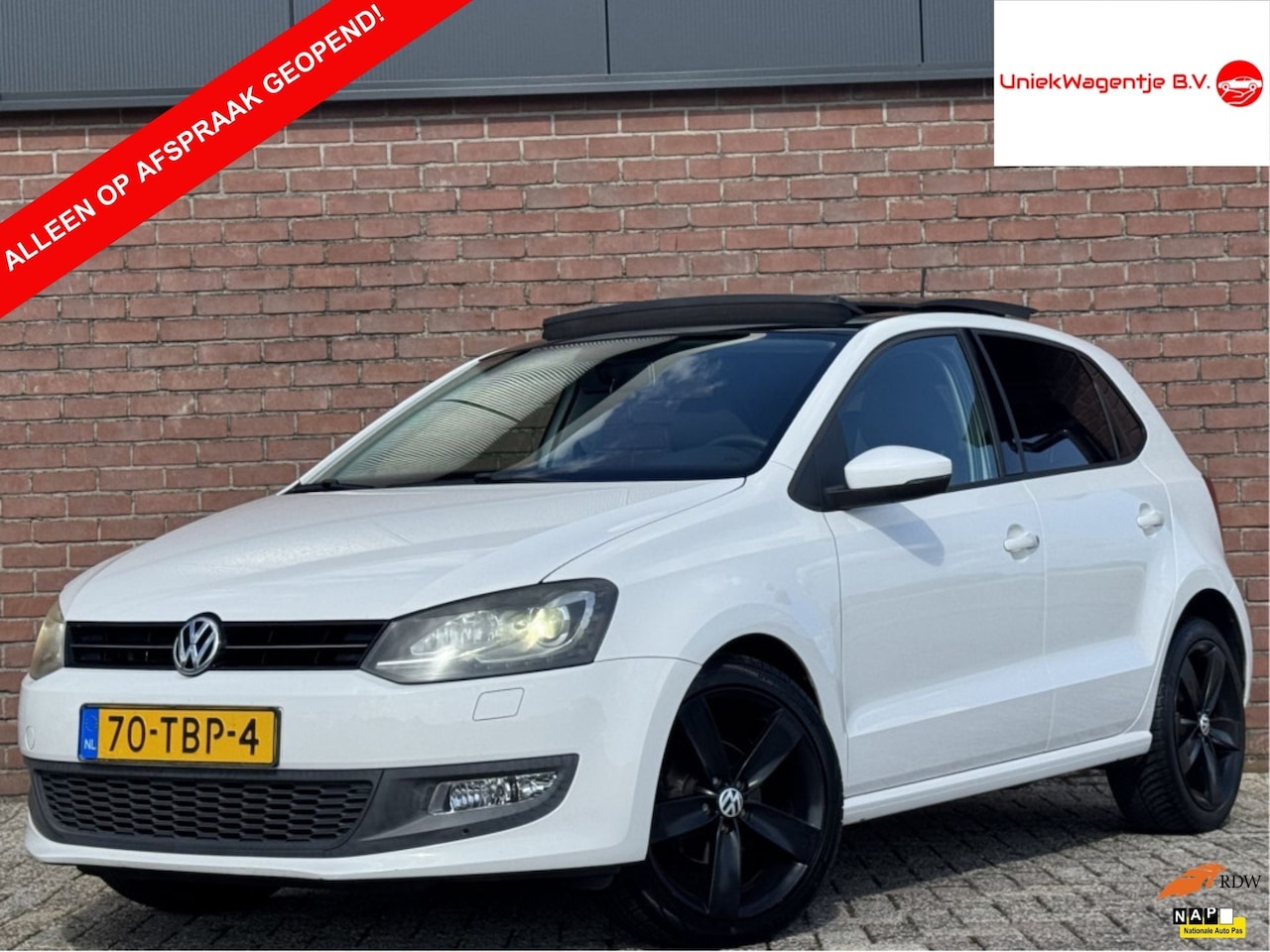 Volkswagen Polo - 1.2 TSI COMFORTLINE | NL-AUTO! | PANODAK! - AutoWereld.nl