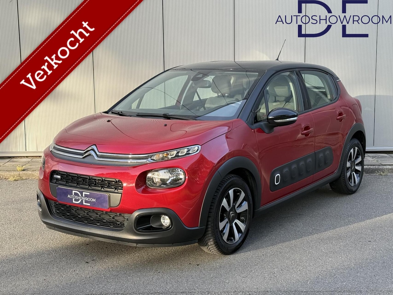 Citroën C3 - 1.2 PureTech Shine | Carplay | Camera | Dealer OH - AutoWereld.nl