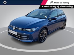Volkswagen Golf - 1.5/150PK Style 50 Edition DSG · Panoramadak · Trekhaak · Camera + Parkeersensoren · Elekt