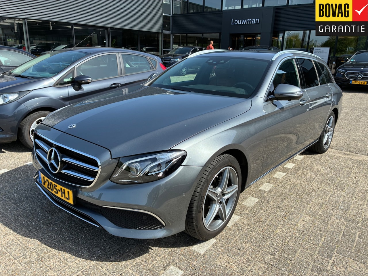 Mercedes-Benz E-klasse Estate - 200 Premium | AUTOMAAT | NIEUWE APK | LEDER | PDC | NAVI | CRUISE | - AutoWereld.nl