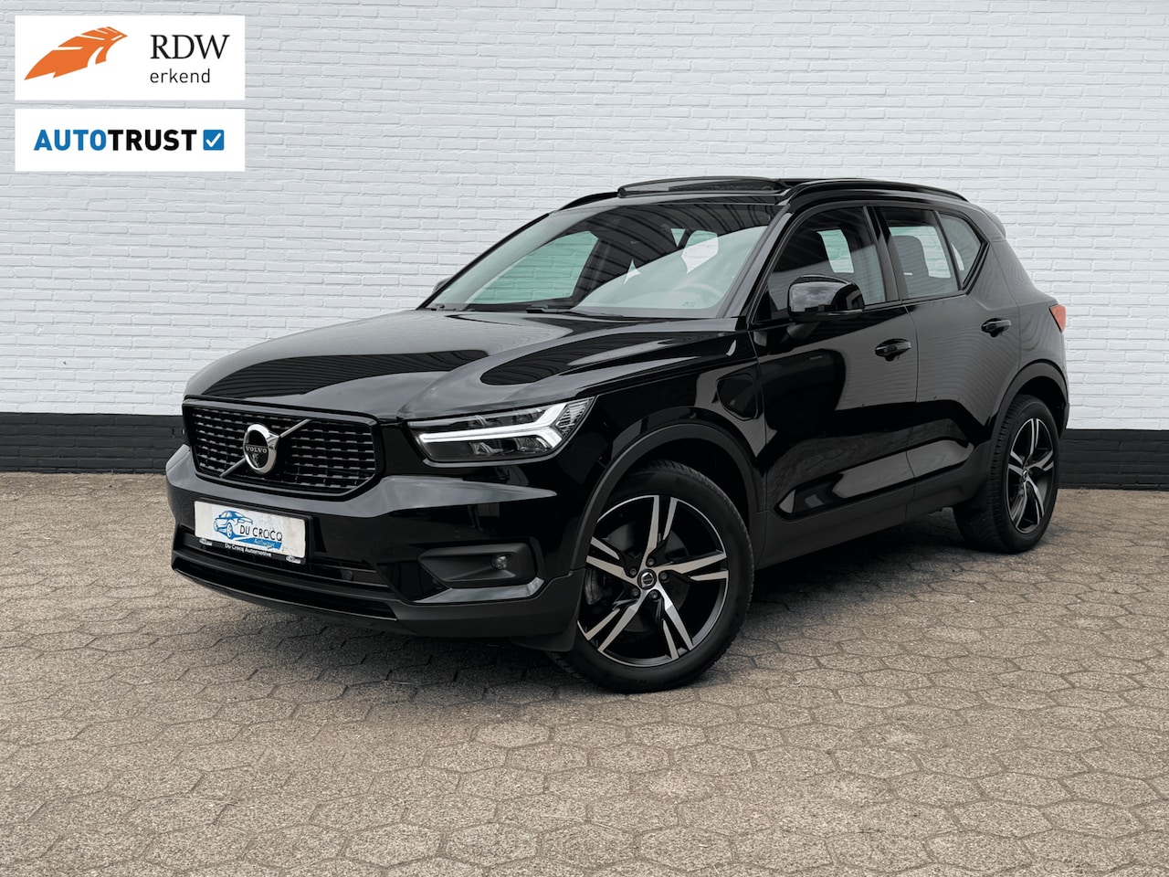 Volvo XC40 - T5 Recharge R-Design TREKHAAK l PANODAK l H/K l 360 CAMERA - AutoWereld.nl