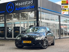 BMW 3-serie - 320i Executive Automaat NL auto Black on Black