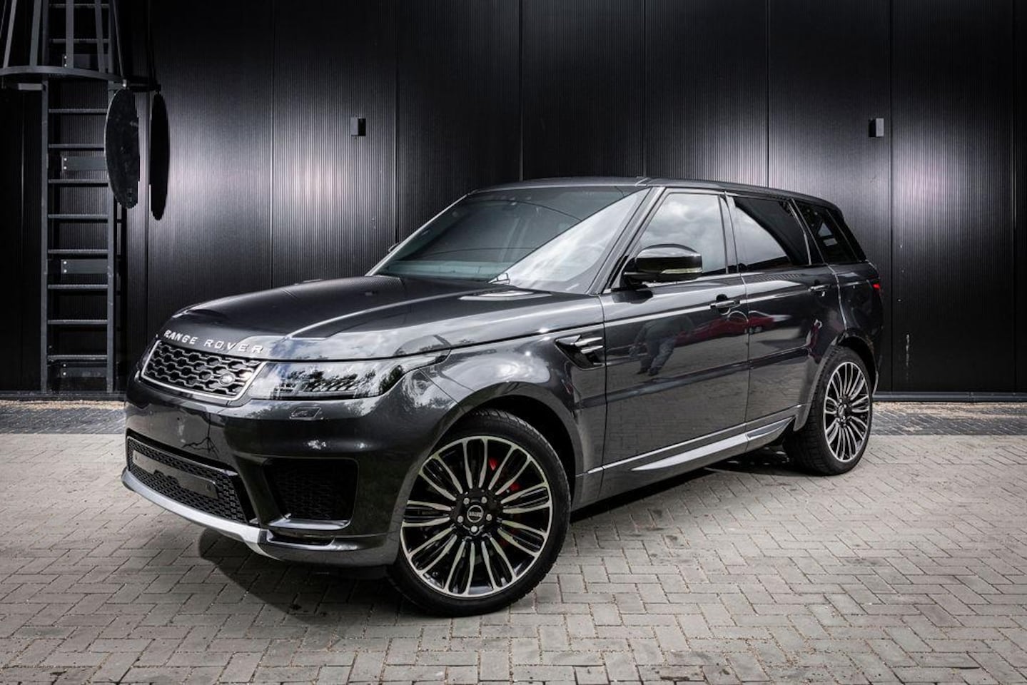 Land Rover Range Rover Sport - Range Rover sport p400e HSE - AutoWereld.nl