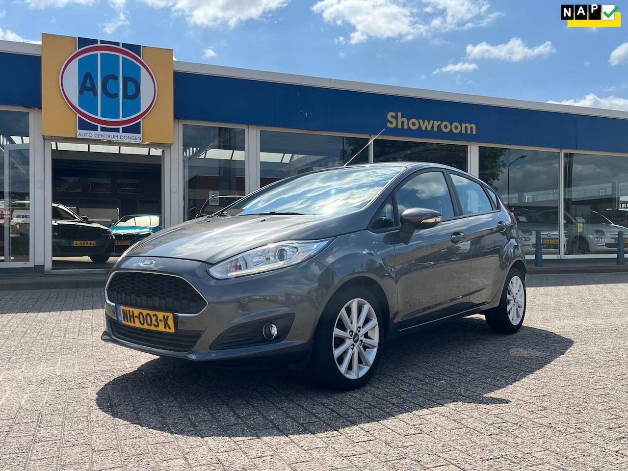 Ford Fiesta - 1.0 5Drs Style Ultimate | Airco | Cruisecontrol | Camera | Trekhaak | 16"Lmv| - AutoWereld.nl