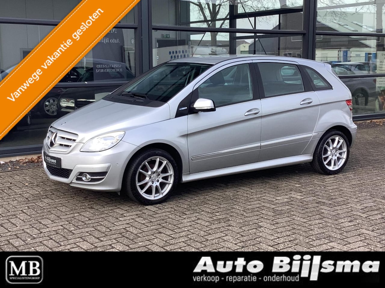 Mercedes-Benz B-klasse - 180 Blue Efficiency 180 BlueEFFICIENCY, parkeersensoren, airco, - AutoWereld.nl