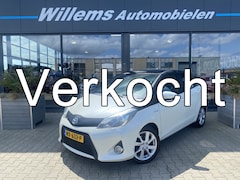 Toyota Yaris - 1.5 Full Hybrid Dynamic Panoramadak, Cruise Control & App-Connect
