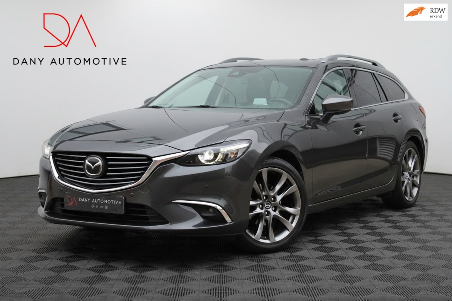 Mazda 6 Sportbreak - I ACC I OPENDAK I LEDER I KEYLESS I CAM I MEMORY I TREKHAAK I BOSE I - AutoWereld.nl