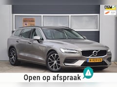 Volvo V60 - 2.0 B3 Momentum Business UITKLAPBARE TREKHAAK/LEDEREN BEKLEDING/COMFORT-STOELEN