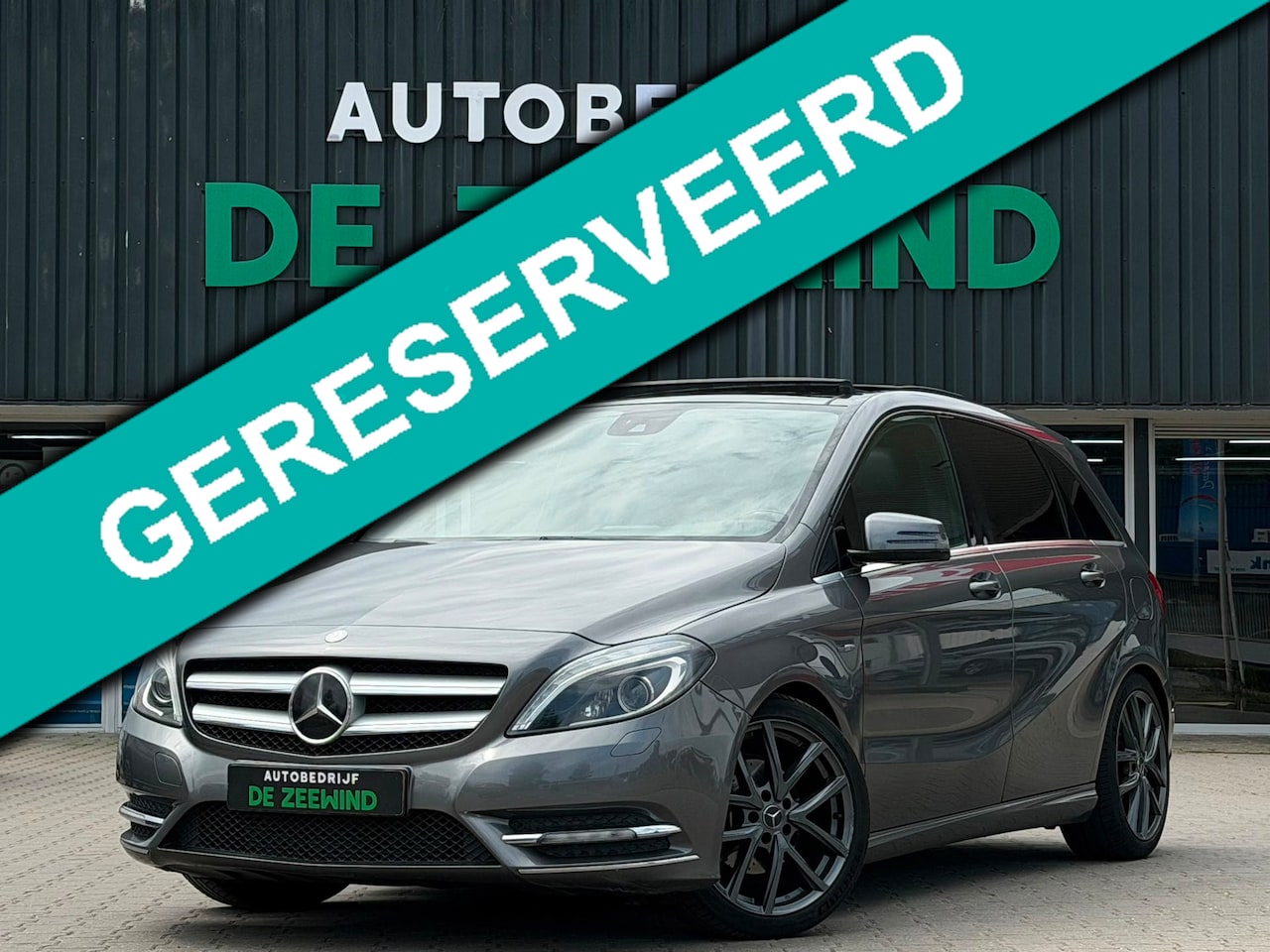 Mercedes-Benz B-klasse - 180 Ambition|Leer|Panoramadak|RIjklaar - AutoWereld.nl