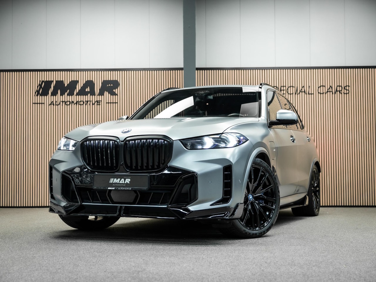 BMW X5 - xDrive50e Goed uitgevoerde X5 50e Frozen Grey - AutoWereld.nl