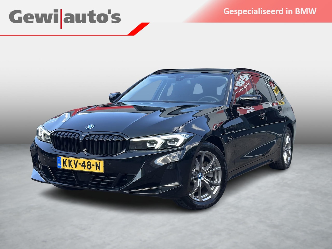 BMW 3-serie Touring - 330e Shadow Line SOH 96,4% - AutoWereld.nl