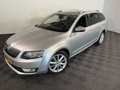Skoda Octavia Combi - 1.6 TDI Ambition Businessline DSG