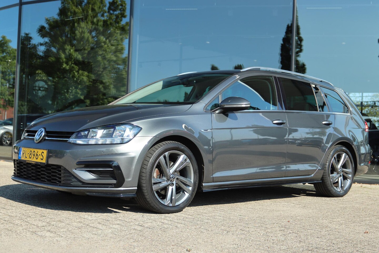 Volkswagen Golf Variant - 1.0 TSI HIGHLINE BUSINESS R-LINE | CARPLAY | AFN. TREKHAAK | VIRT. COCKPIT | ACC | LMV - AutoWereld.nl