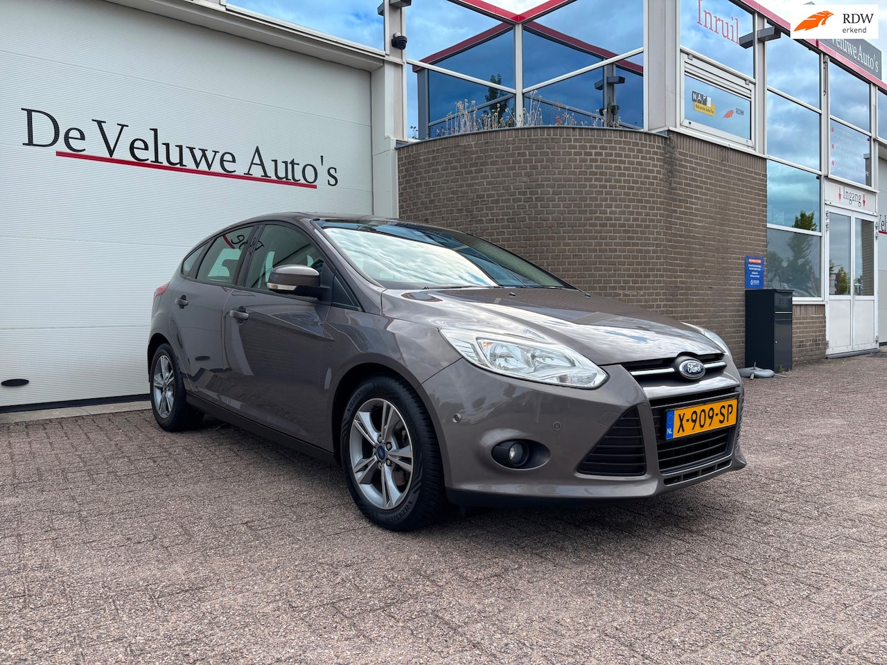 Ford Focus - 1.0 EcoBoost Lease Titanium|Park Assistent|Clima| - AutoWereld.nl