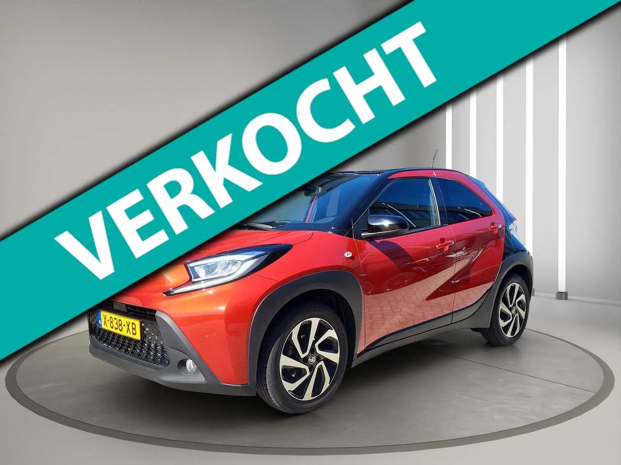 Toyota Aygo X - 1.0 VVT-i S-CVT Pulse Automaat two tone - AutoWereld.nl