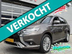 Mitsubishi Outlander - 2.4 PHEV Intense+ Automaat / Apple CarPlay I Navigatie I Airco I Comfort pakket I Dealer o