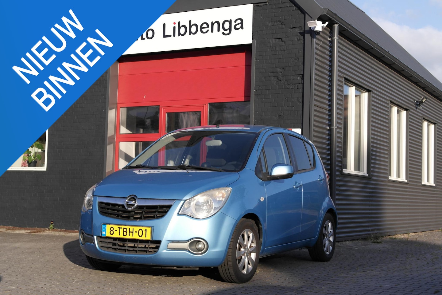 Opel Agila - 1.0 Berlin AIRCO / STUURBEKR./ CENTR.VERGR. / LM VELGEN / METALLIC LAK / RADIO CD / NIEUWS - AutoWereld.nl